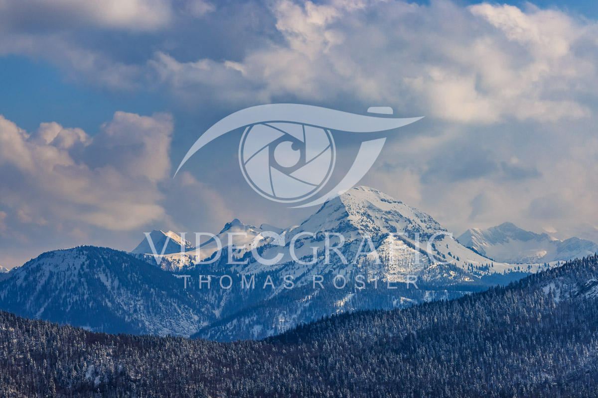 snowcapped-mountains-103.jpg