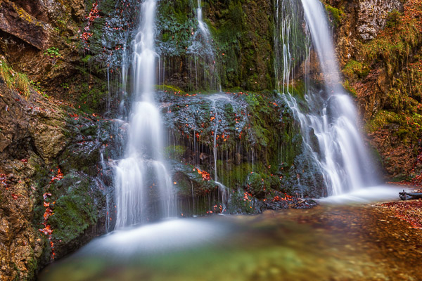 Gorges Canyons Waterfalls 023 Gorges-Canyons-Waterfalls-023.jpg