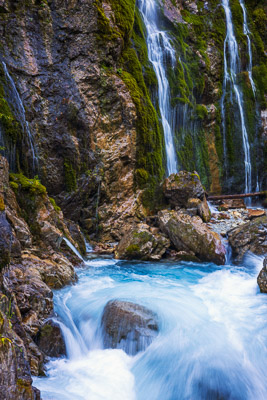 Gorges Canyons Waterfalls 040 Gorges-Canyons-Waterfalls-040.jpg
