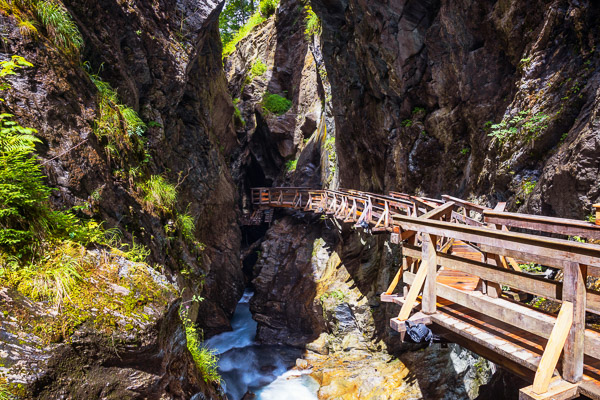 Gorges Canyons Waterfalls 521 Gorges-Canyons-Waterfalls521.jpg