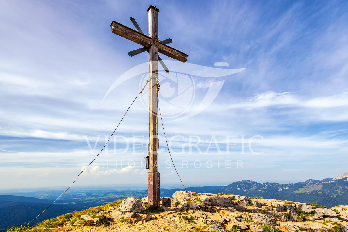 Summit-Crosses-004.jpg