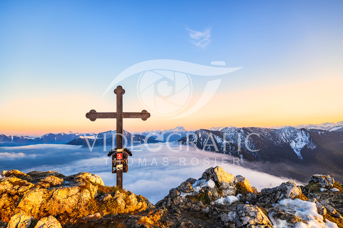 Summit-Crosses-006.jpg