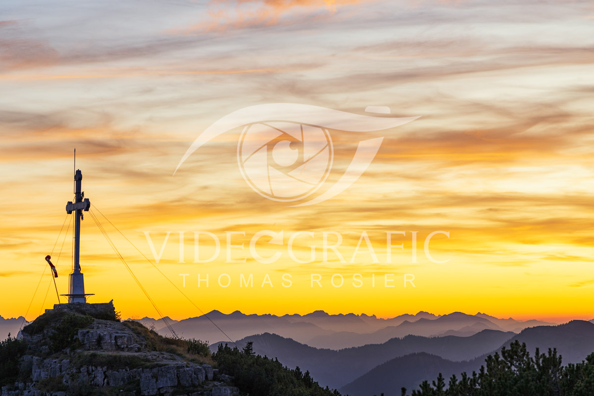 Summit-Crosses-007.jpg