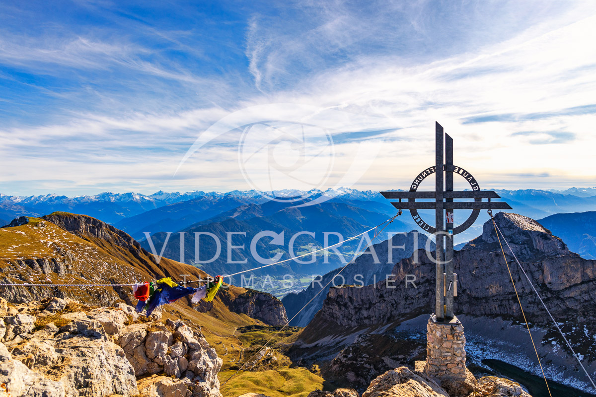 Summit-Crosses-008.jpg
