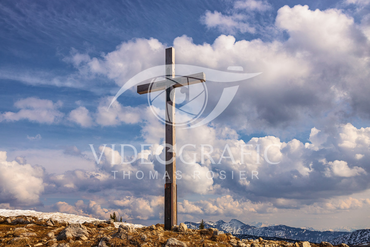 Summit-Crosses-011.jpg