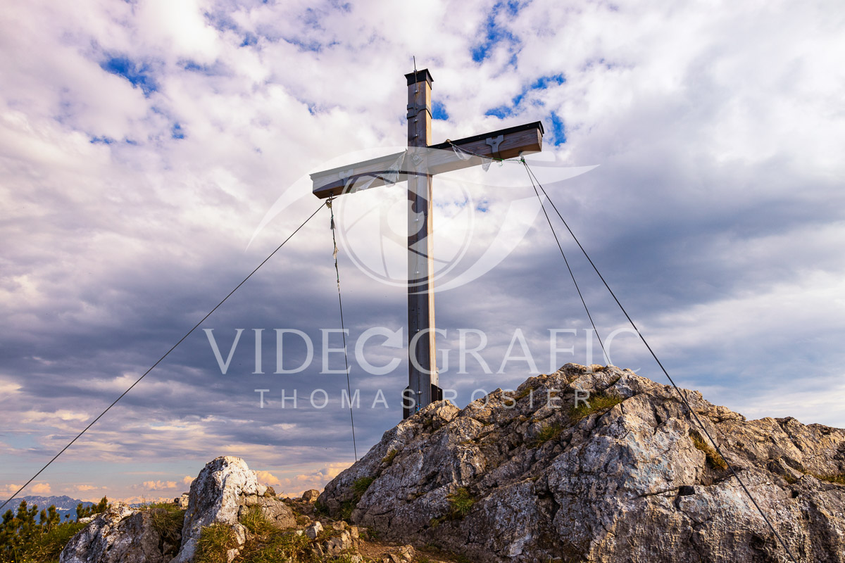 Summit-Crosses-022.jpg