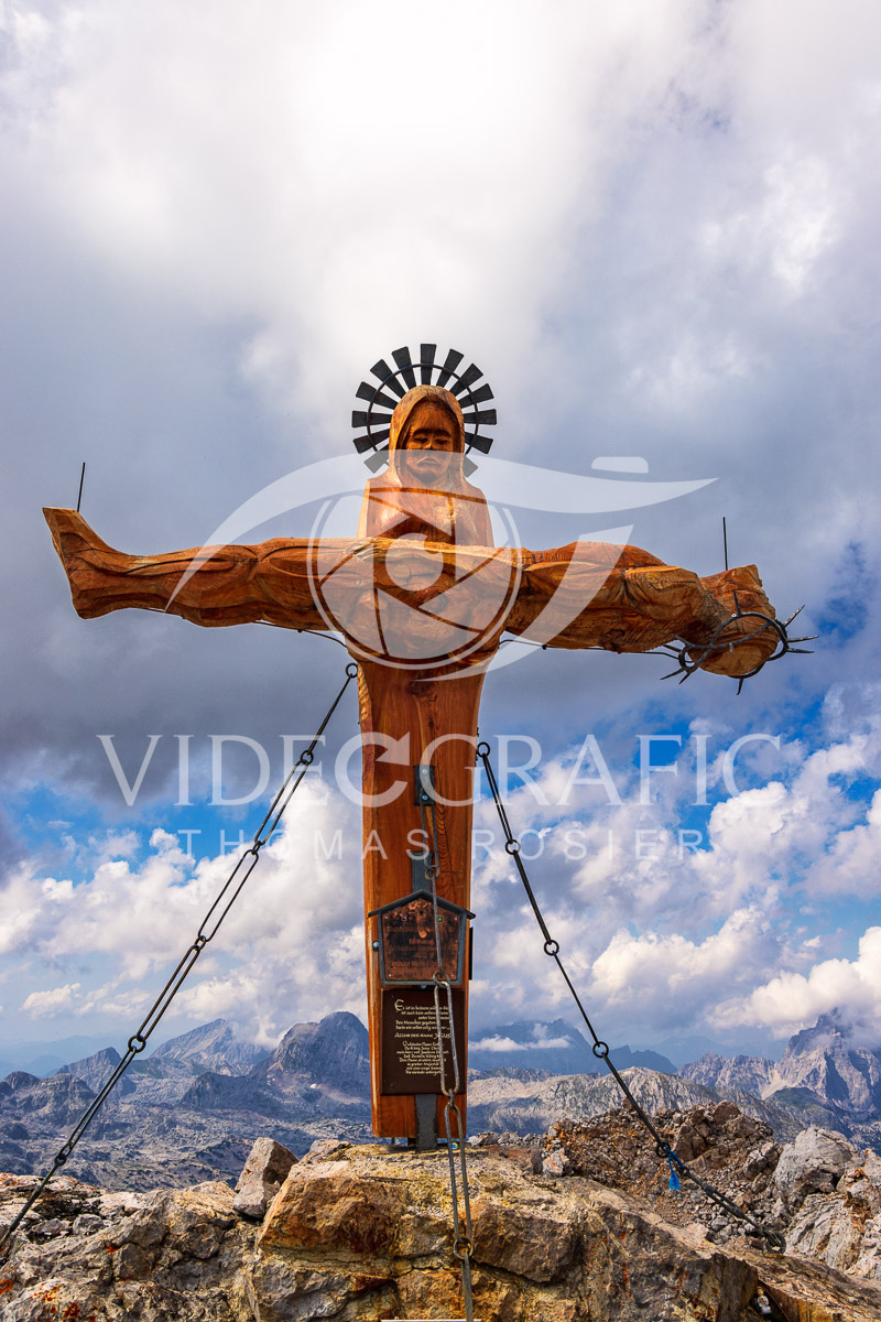 Summit-Crosses-025.jpg