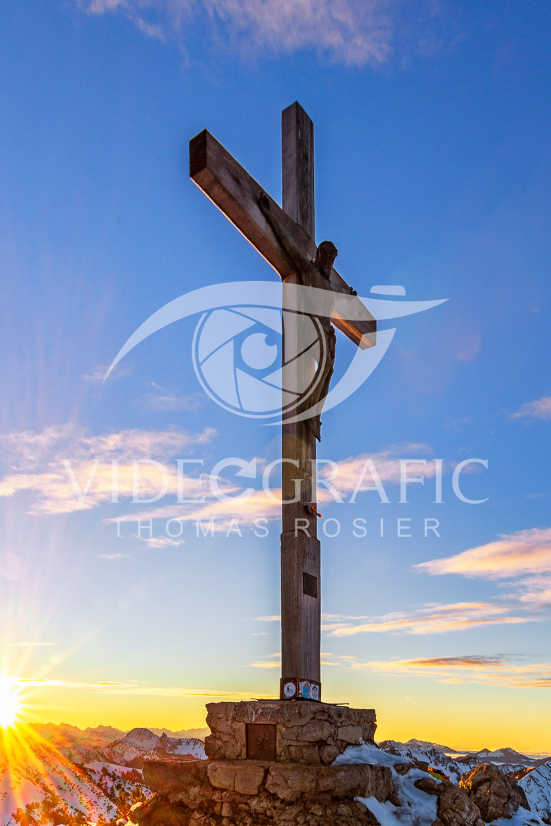 Summit-Crosses-028.jpg