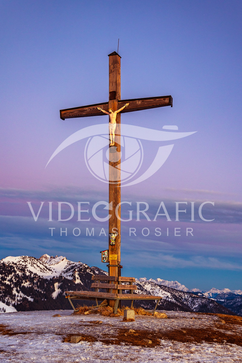 Summit-Crosses-030.jpg