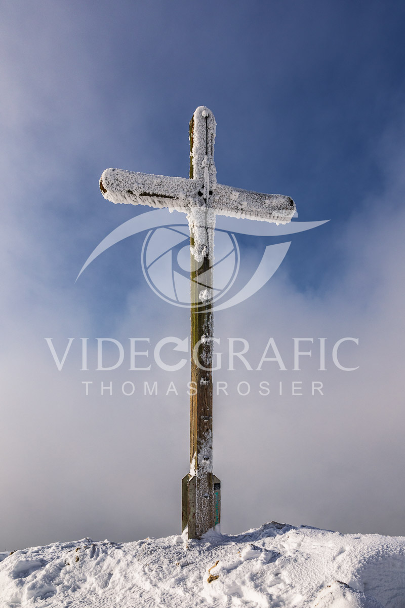 Summit-Crosses-039.jpg