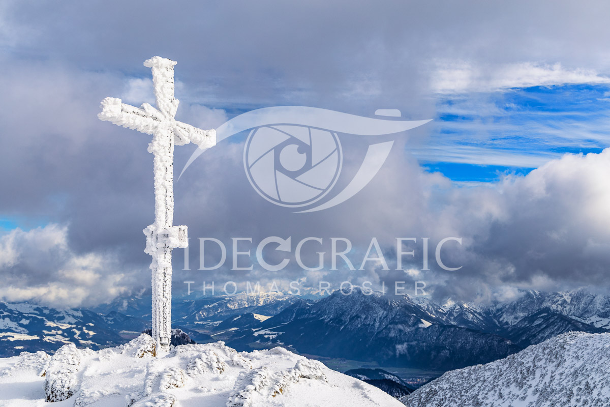 Summit-Crosses-046.jpg