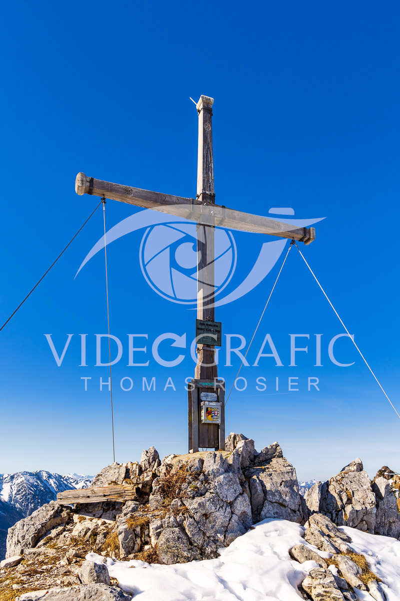 Summit-Crosses-057.jpg