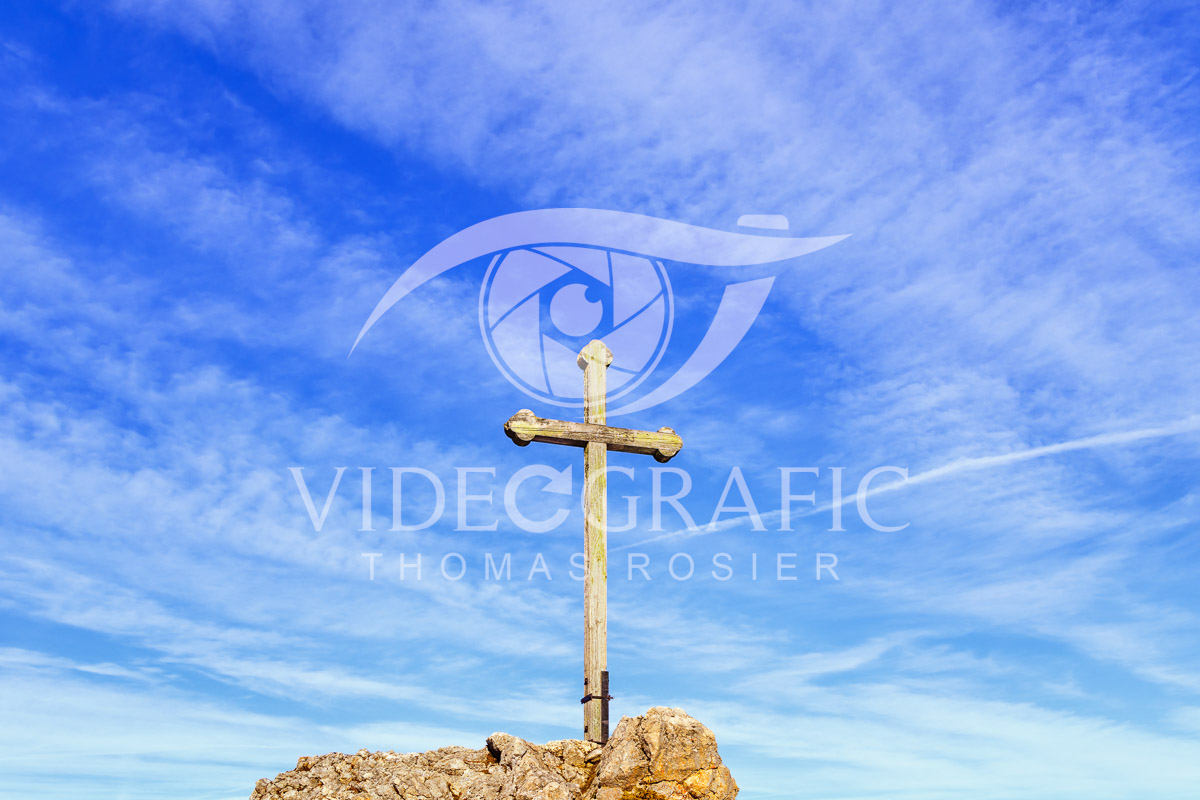 Summit-Crosses-059.jpg