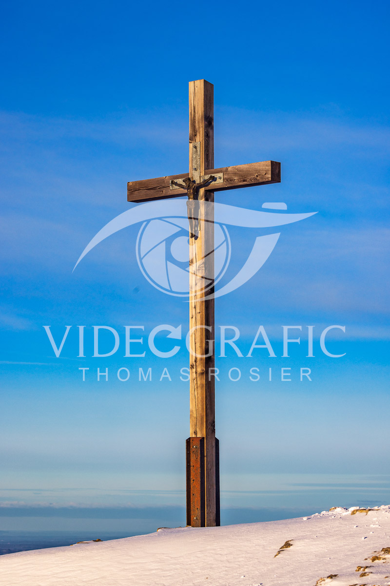 Summit-Crosses-074.jpg
