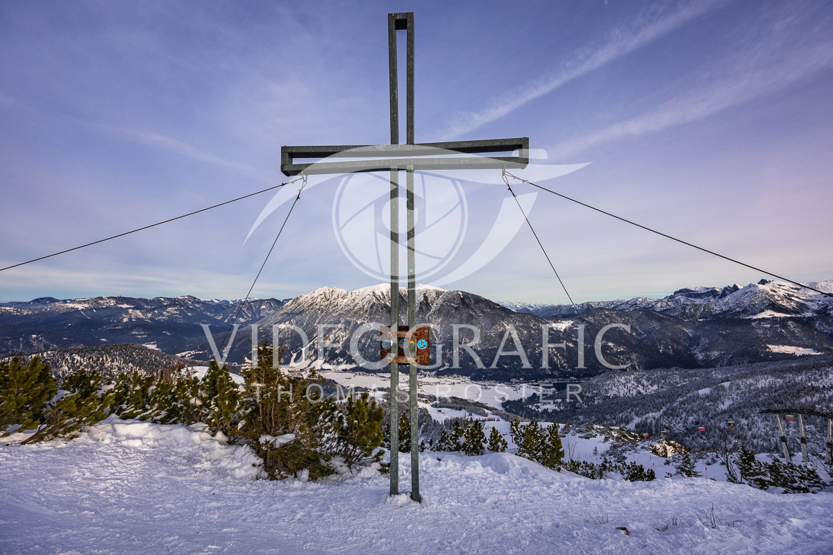 Summit-Crosses-082.jpg