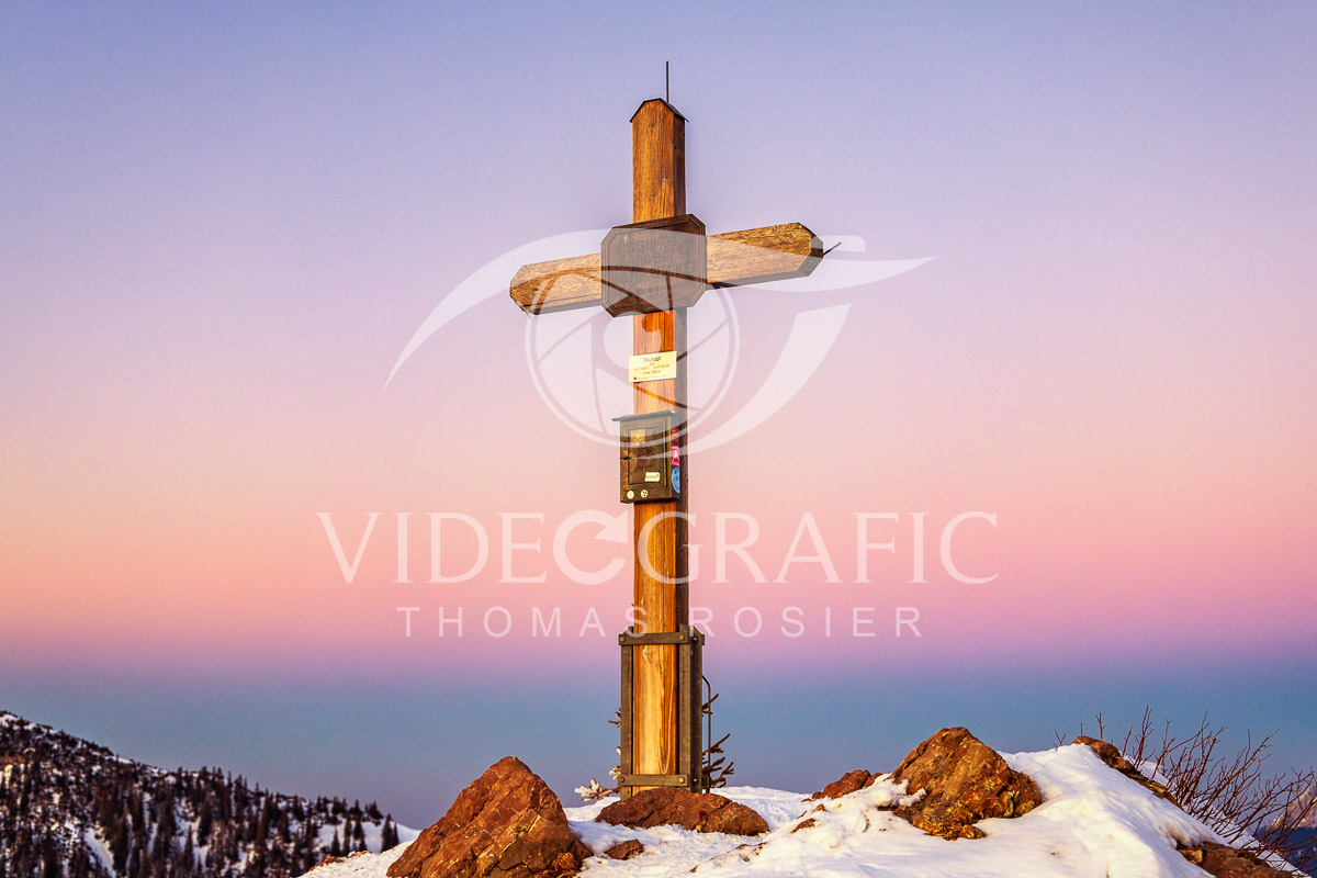 Summit-Crosses-088.jpg
