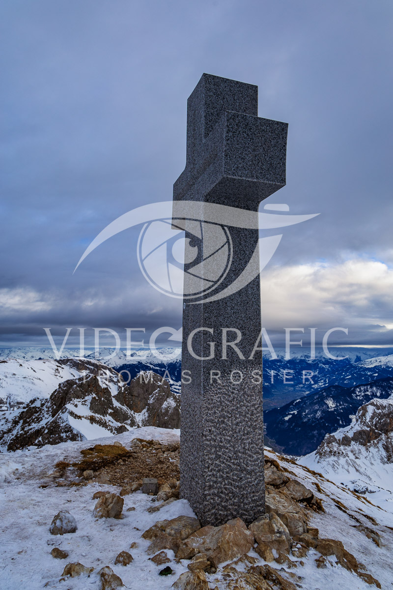 Summit-Crosses-091.jpg