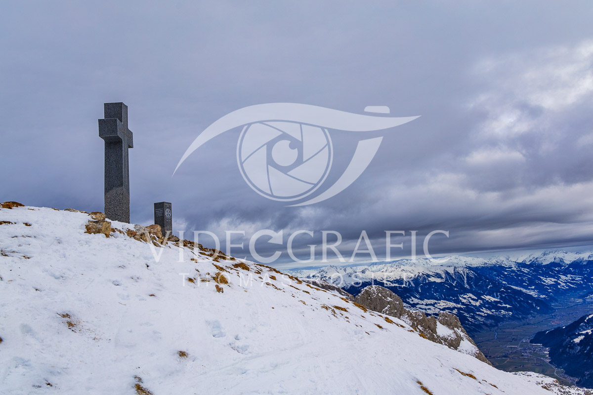 Summit-Crosses-092.jpg