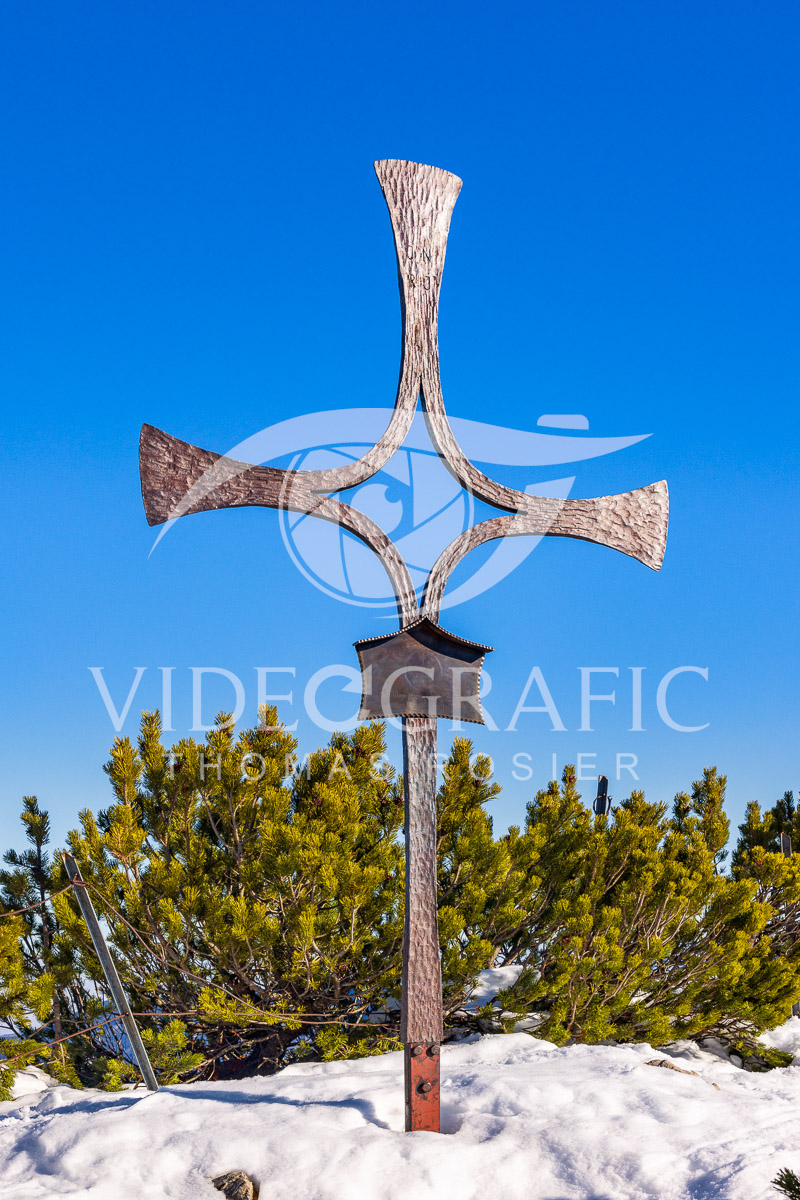 Summit-Crosses-093.jpg