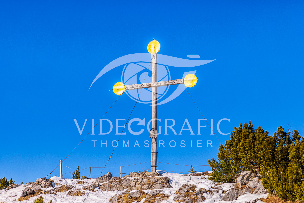 Summit-Crosses-095.jpg