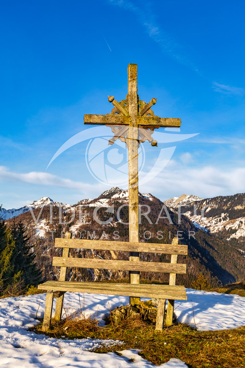 Summit-Crosses-098.jpg