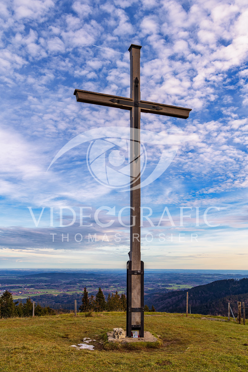 Summit-Crosses-1018.jpg