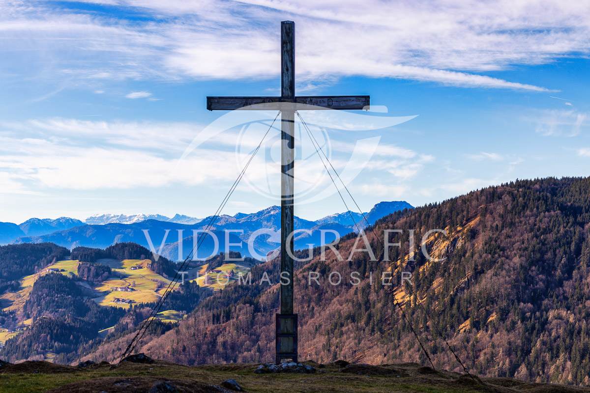 Summit-Crosses-1029.jpg