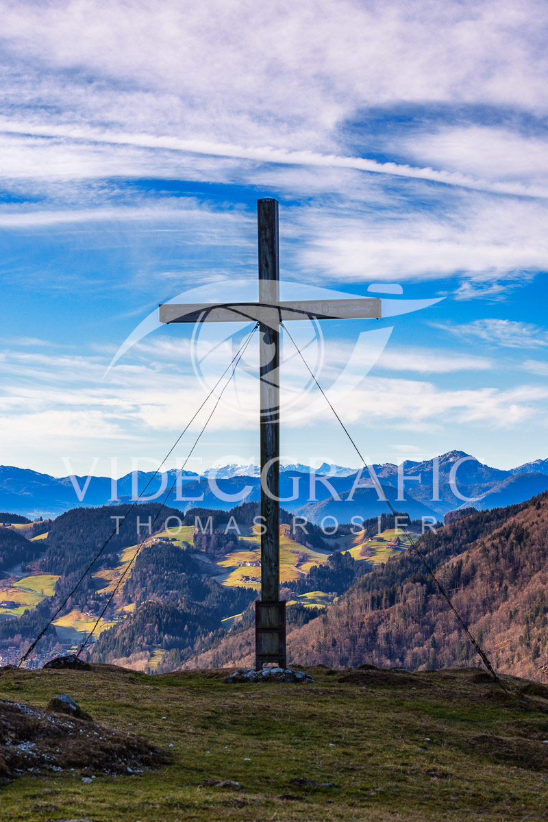 Summit-Crosses-1030.jpg