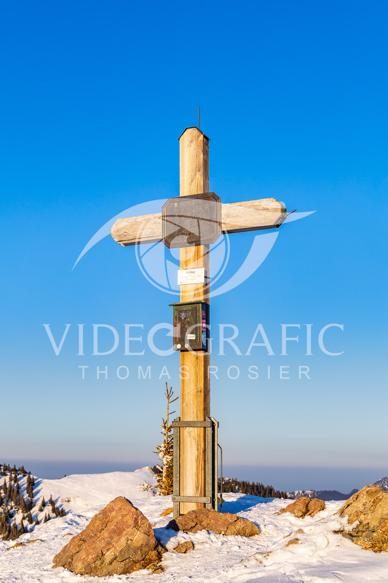 Summit-Crosses-1039.jpg