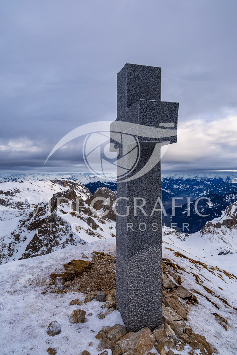 Summit-Crosses-1043.jpg