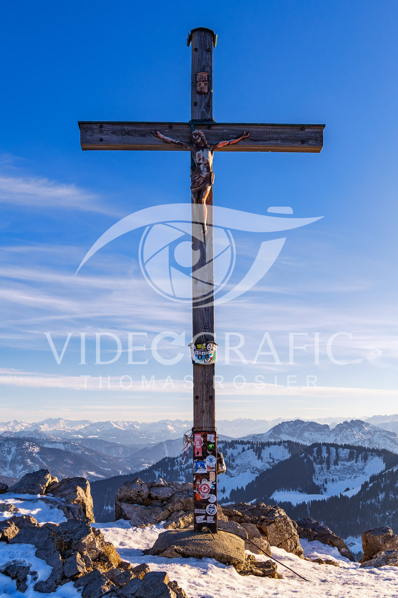 Summit-Crosses-1045.jpg