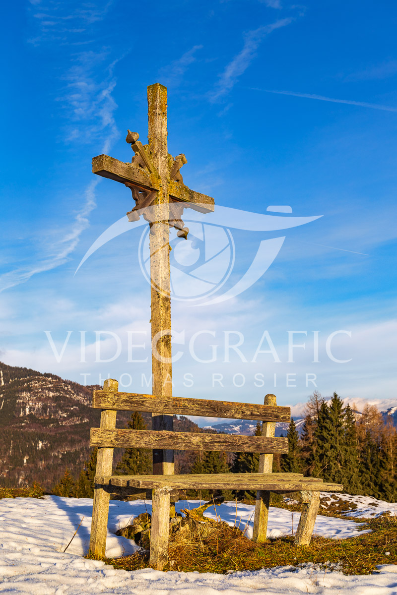 Summit-Crosses-1048.jpg