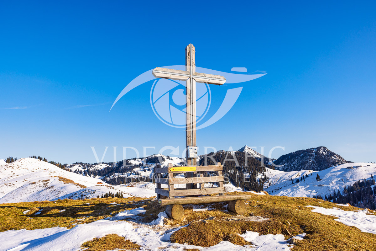 Summit-Crosses-1052.jpg