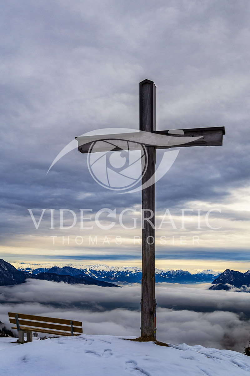 Summit-Crosses-1060.jpg