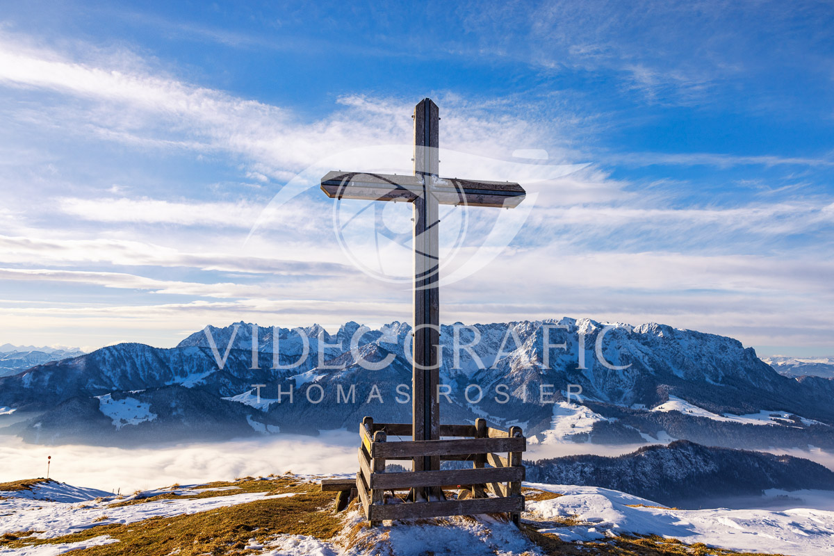 Summit-Crosses-107.jpg