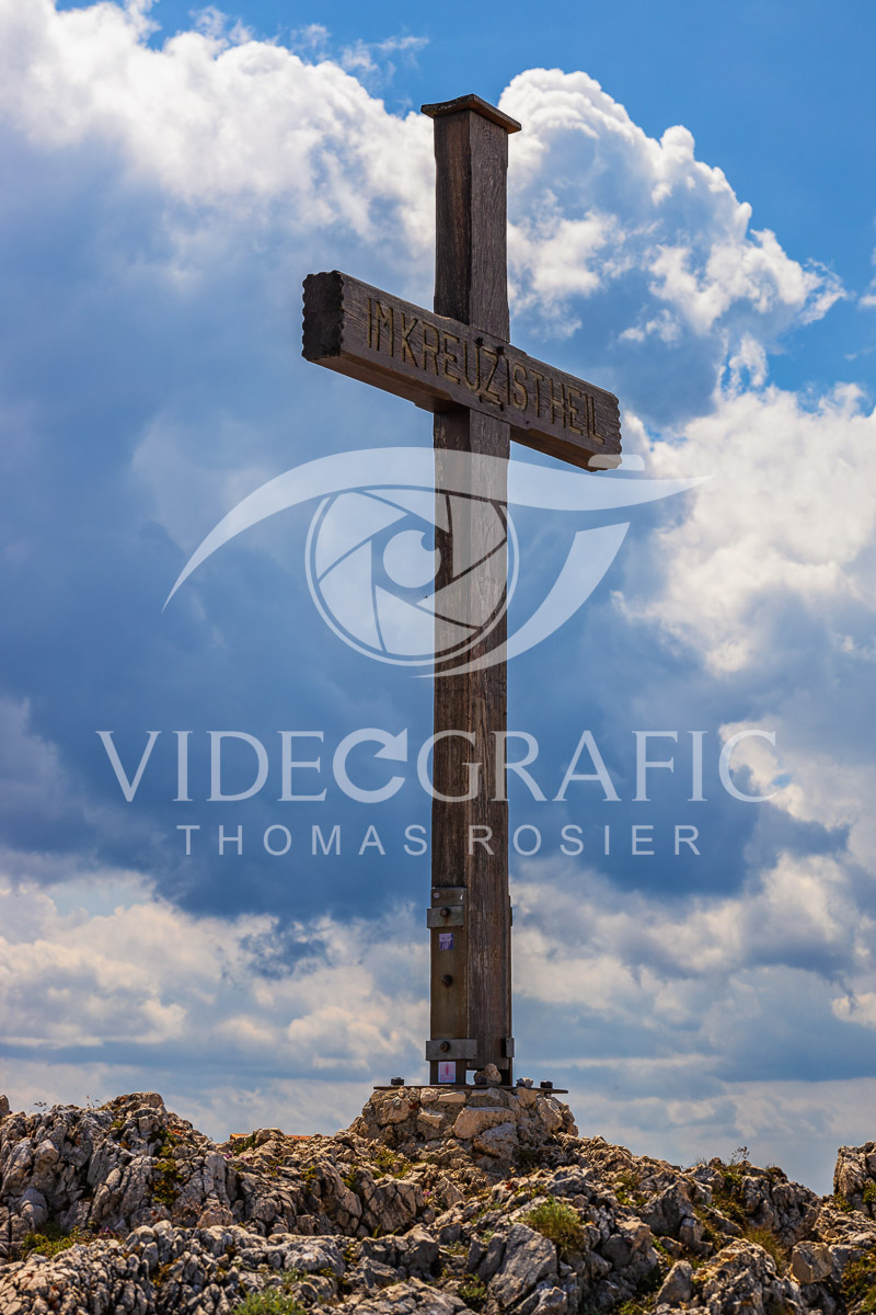 Summit-Crosses-1082.jpg
