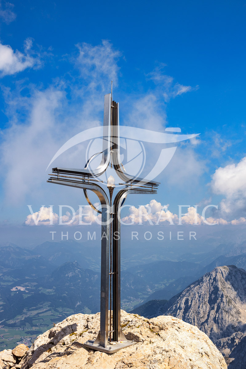 Summit-Crosses-1083.jpg