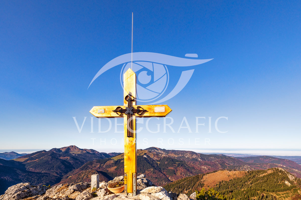 Summit-Crosses-1088.jpg