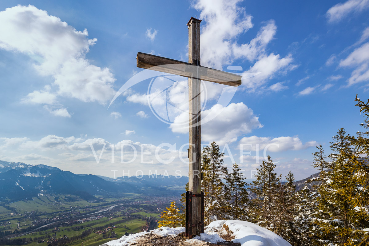 Summit-Crosses-1099.jpg