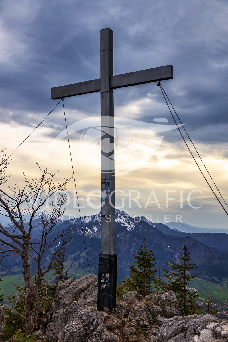 Summit-Crosses-1102.jpg