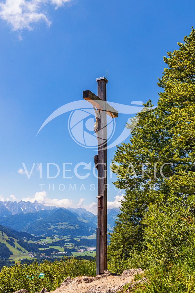 Summit-Crosses-1106.jpg