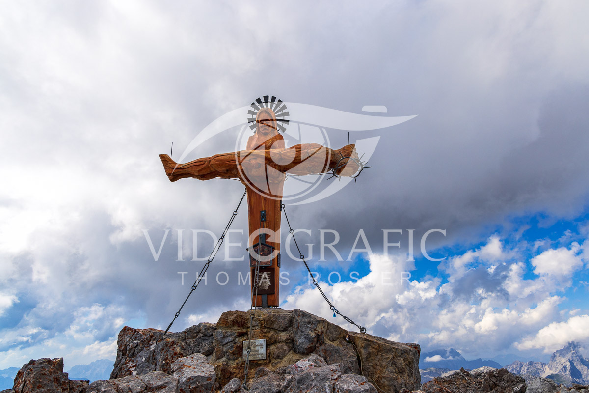Summit-Crosses-1113.jpg
