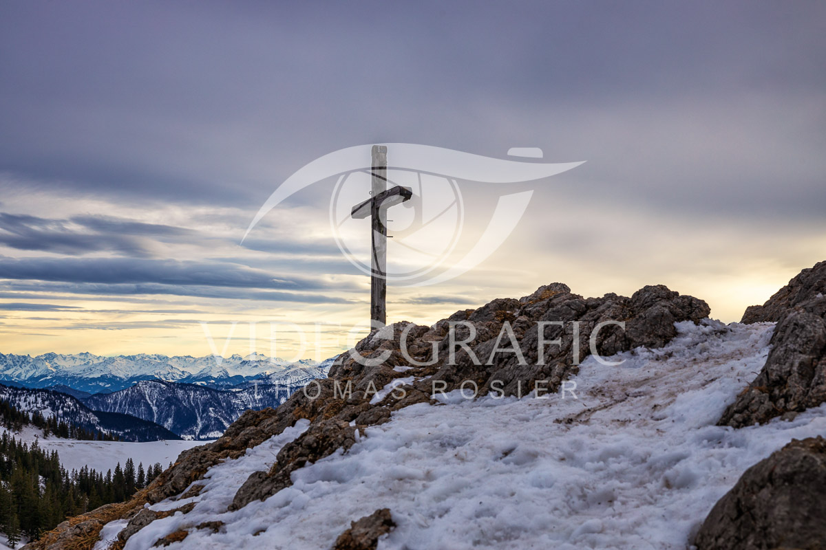 Summit-Crosses-113.jpg