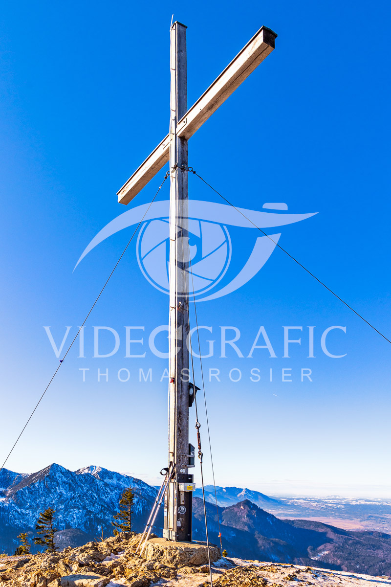 Summit-Crosses-1131.jpg