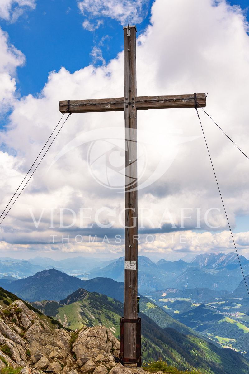 Summit-Crosses-1137.jpg