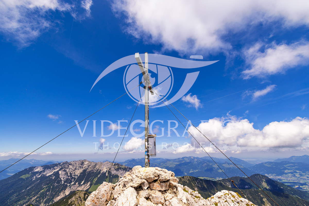Summit-Crosses-1139.jpg