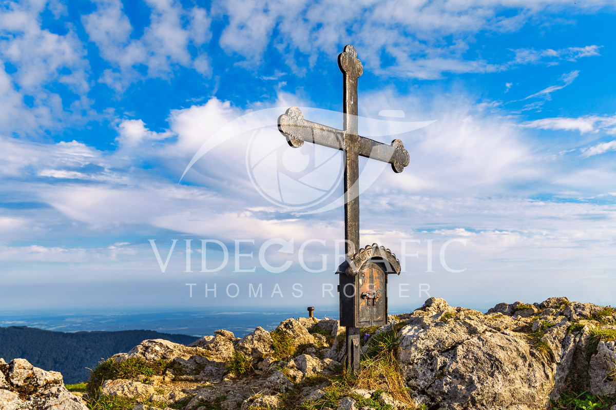 Summit-Crosses-1142.jpg
