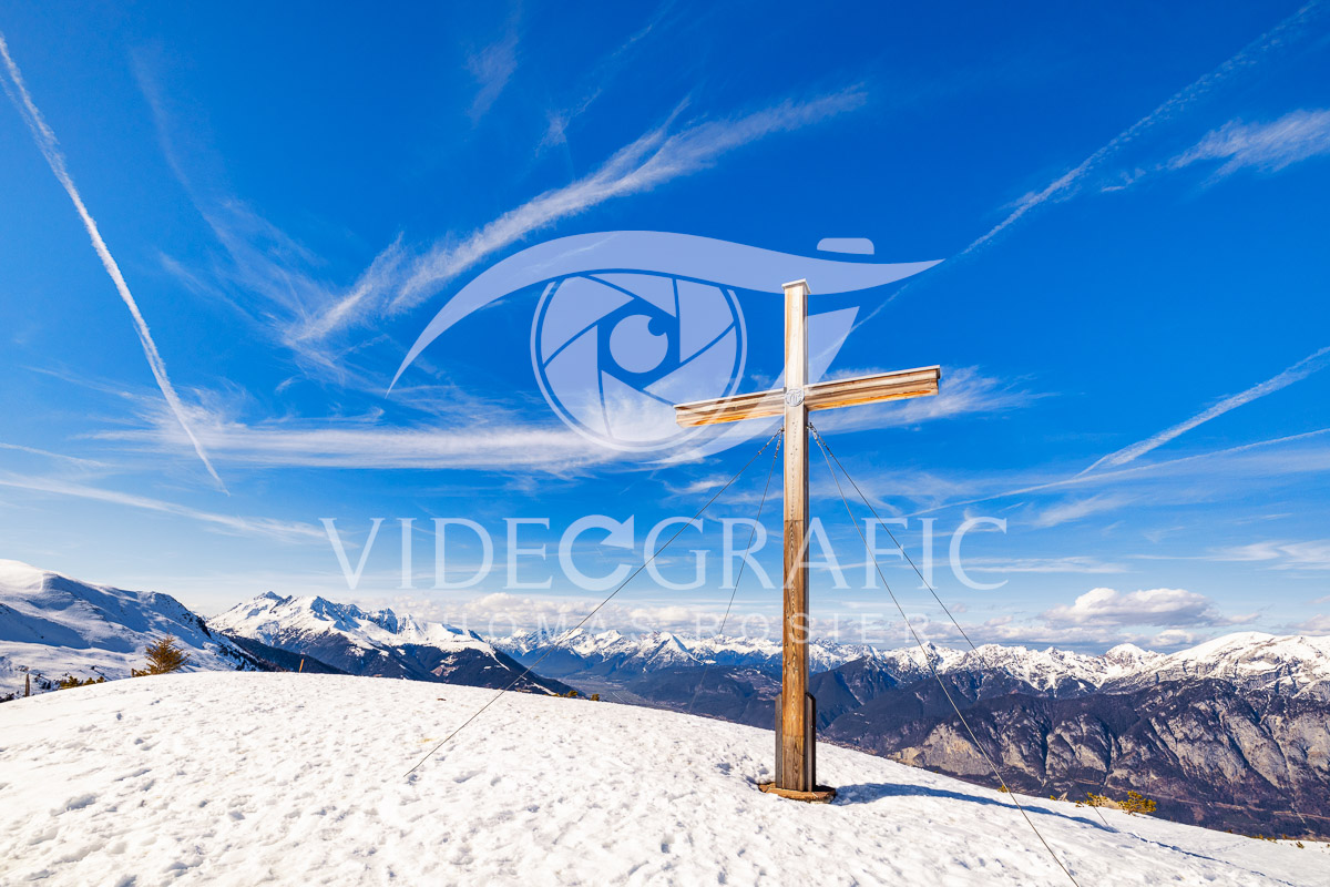 Summit-Crosses-115.jpg