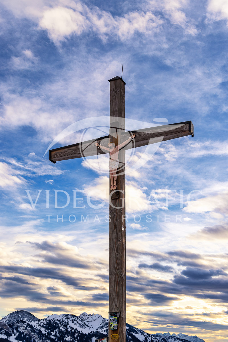 Summit-Crosses-1150.jpg
