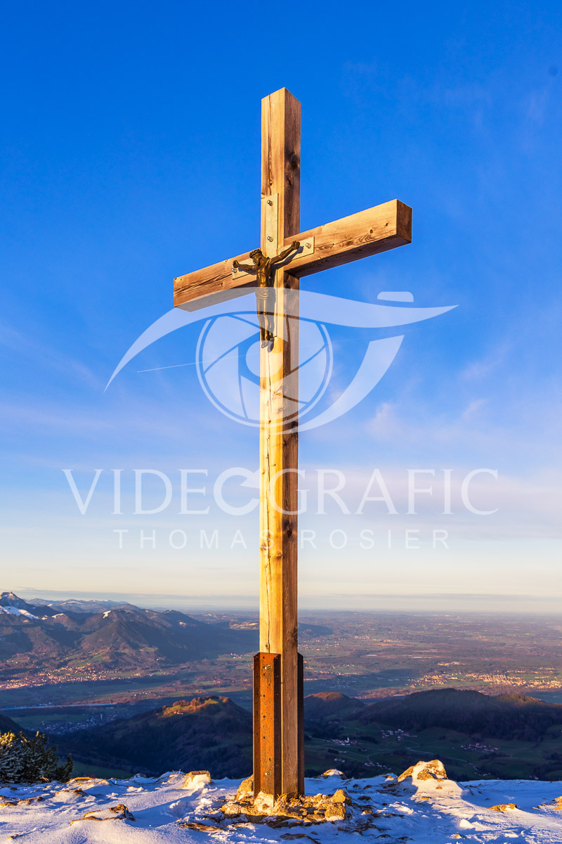 Summit-Crosses-1162.jpg